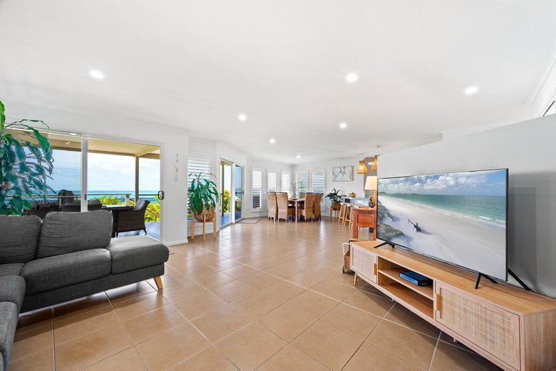 Photo - 2 Blackcurrant Drive, Hideaway Bay QLD 4800 - Image 7