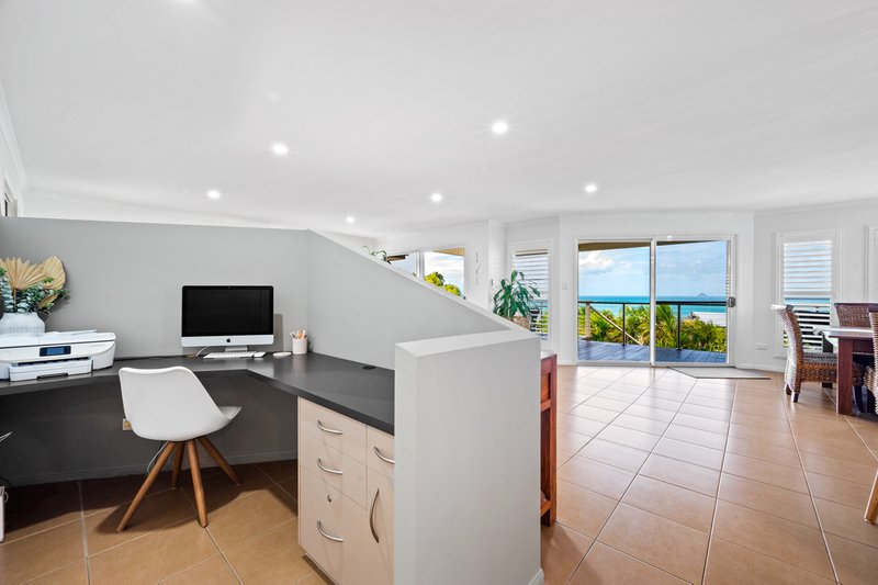 Photo - 2 Blackcurrant Drive, Hideaway Bay QLD 4800 - Image 12