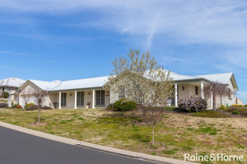 Photo - 2 Blackwood Close, Kelso NSW 2795 - Image 21