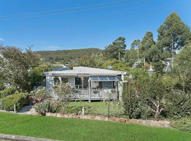 2 Blundell Parade, Toronto NSW 2283