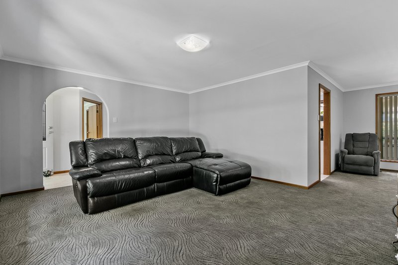 Photo - 2 Blunden Court, Angle Vale SA 5117 - Image 4