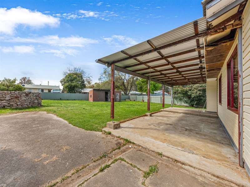 Photo - 2 Bond Court, Wangaratta VIC 3677 - Image 13