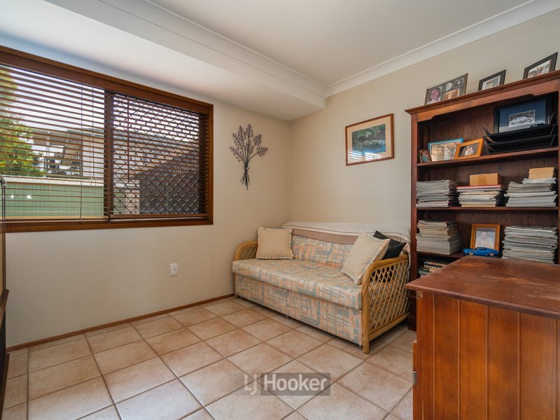 Photo - 2 Bonhill Court, Hillcrest QLD 4118 - Image 8