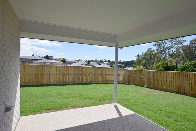 Photo - 2 Boondooma Court, Boyne Island QLD 4680 - Image 15