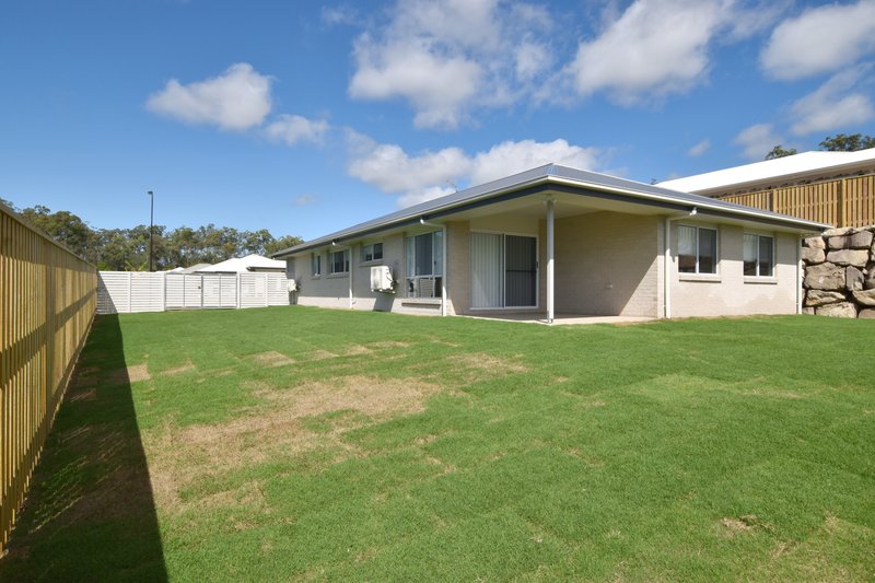 Photo - 2 Boondooma Court, Boyne Island QLD 4680 - Image 17