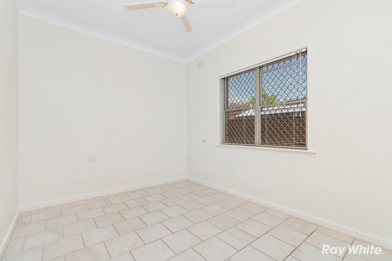 Photo - 2 Boronia Street, Kooringal NSW 2650 - Image 7