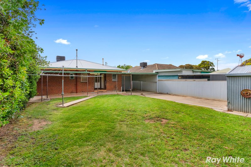 Photo - 2 Boronia Street, Kooringal NSW 2650 - Image 10