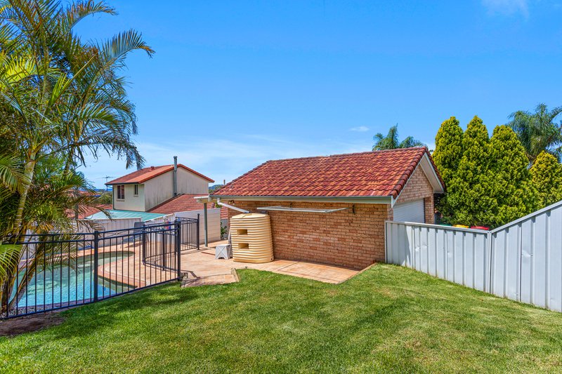 Photo - 2 Borrowdale Close, Albion Park NSW 2527 - Image 10