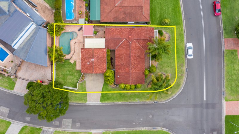 Photo - 2 Borrowdale Close, Albion Park NSW 2527 - Image 16