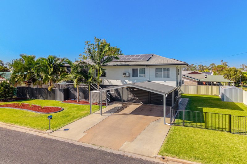 Photo - 2 Bowyer Drive, Emerald QLD 4720 - Image 1
