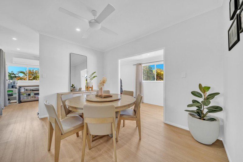 Photo - 2 Bowyer Drive, Emerald QLD 4720 - Image 7