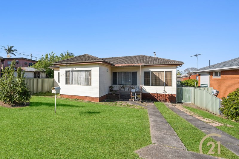 2 Brabyn Street, Fairfield West NSW 2165