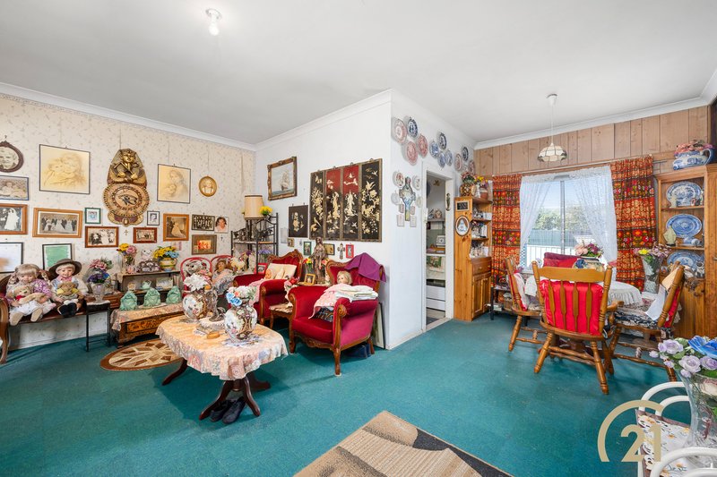 Photo - 2 Brabyn Street, Fairfield West NSW 2165 - Image 2