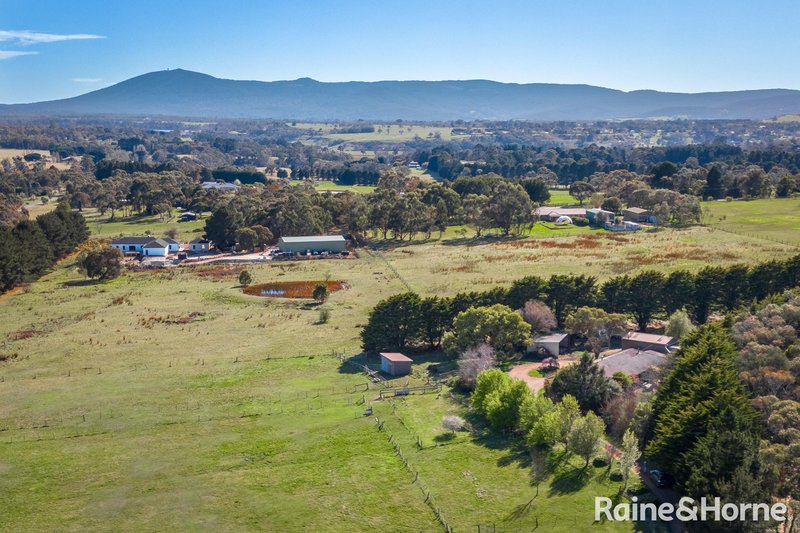 Photo - 2 Braeside Road, Gisborne VIC 3437 - Image 4