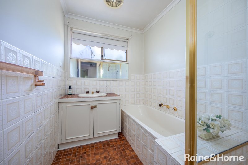 Photo - 2 Braeside Road, Gisborne VIC 3437 - Image 13