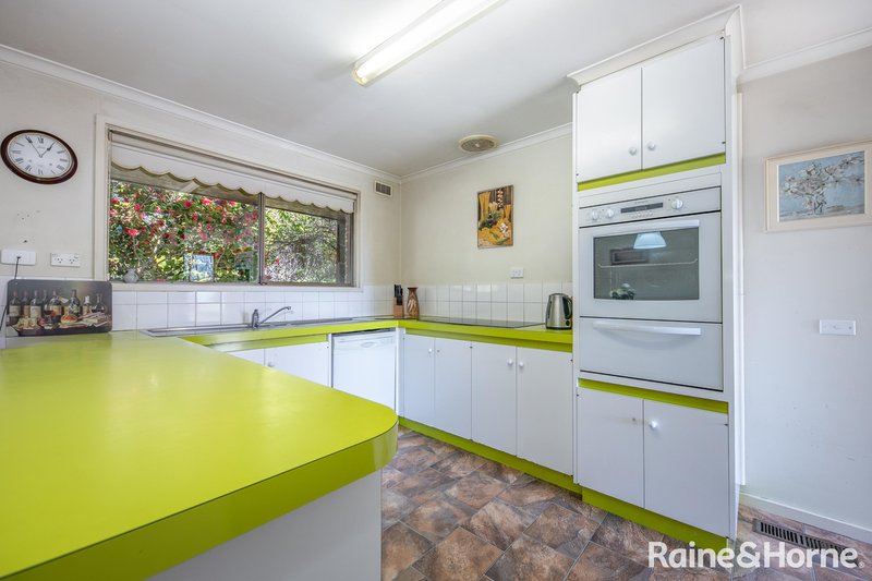 Photo - 2 Braeside Road, Gisborne VIC 3437 - Image 16