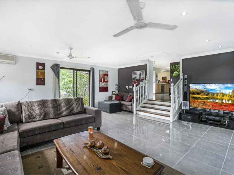 Photo - 2 Branch Cres , Reedy Creek QLD 4227 - Image 8