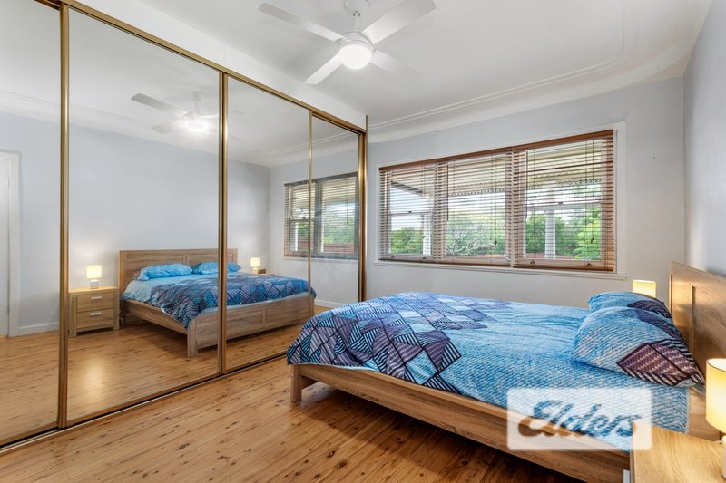 Photo - 2 Bray Crescent, Garden Suburb NSW 2289 - Image 6