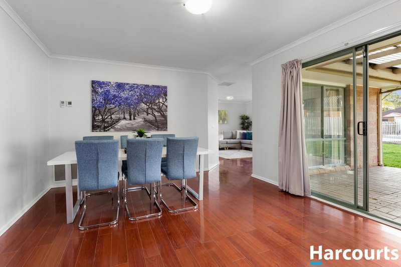 Photo - 2 Bree Place, Rowville VIC 3178 - Image 5