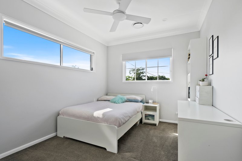 Photo - 2 Brenda Street, Morningside QLD 4170 - Image 12