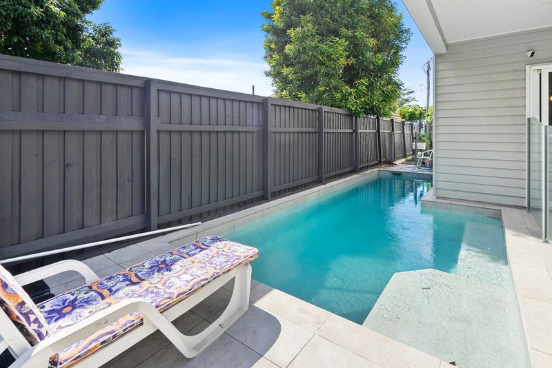 Photo - 2 Brenda Street, Morningside QLD 4170 - Image 23