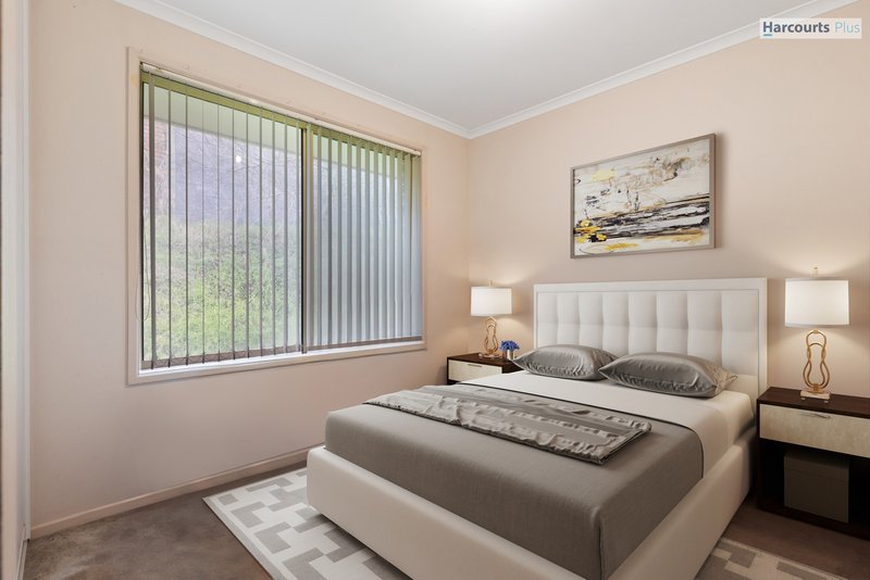 Photo - 2 Brett Crescent, Hallett Cove SA 5158 - Image 7