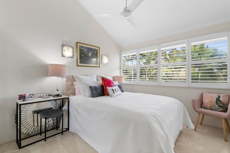 Photo - 2 Bristol Fry/125 Santa Cruz Boulevard, Clear Island Waters QLD 4226 - Image 16