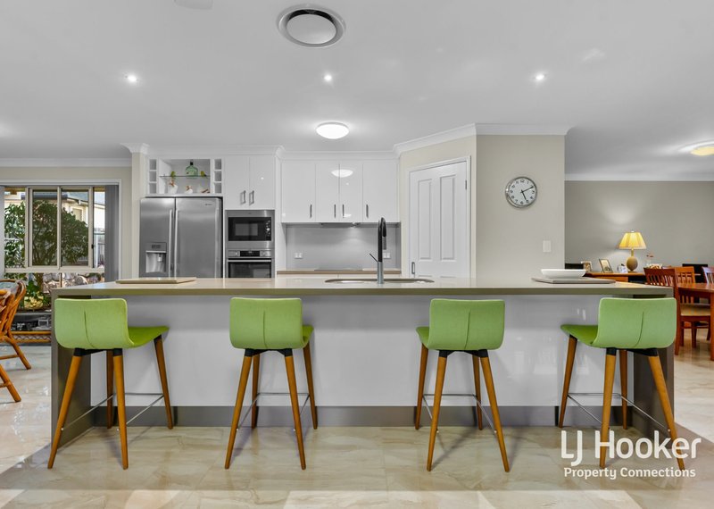 Photo - 2 Bromley Close, Murrumba Downs QLD 4503 - Image 5