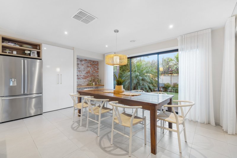 Photo - 2 Bronzewing Court, Langwarrin VIC 3910 - Image 6