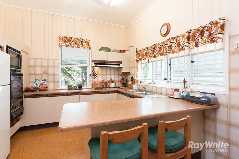 Photo - 2 Brook Street, Kalinga QLD 4030 - Image 10