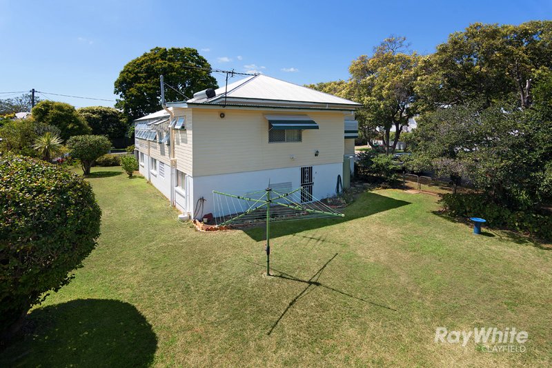 Photo - 2 Brook Street, Kalinga QLD 4030 - Image 13