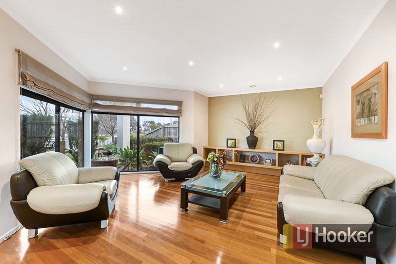 Photo - 2 Brookland Greens Boulevard, Cranbourne VIC 3977 - Image 6