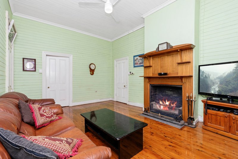 Photo - 2 Brookong Street, Lockhart NSW 2656 - Image 5