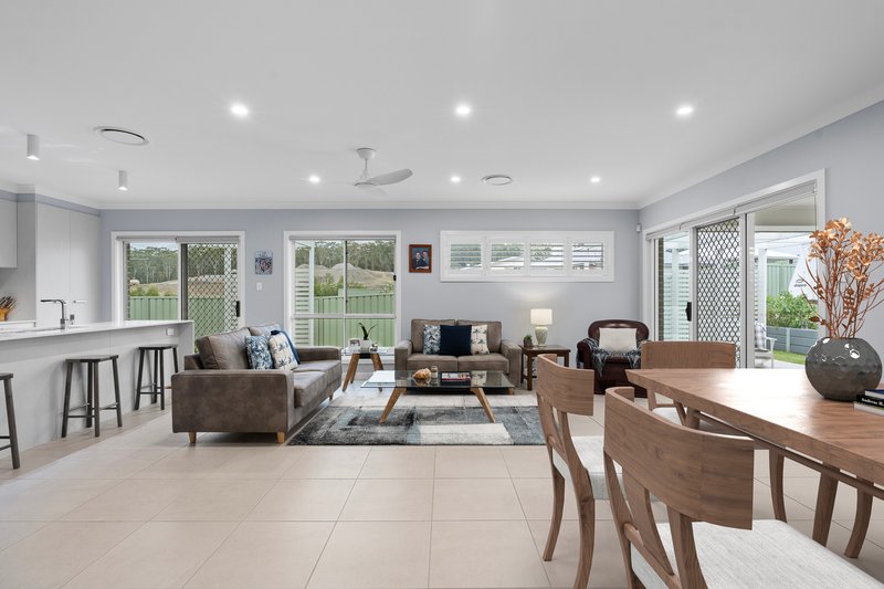 Photo - 2 Brookwater Crescent, Mollymook Beach NSW 2539 - Image 3