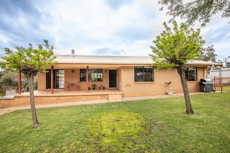 2 Bruah Street, Brocklehurst NSW 2830