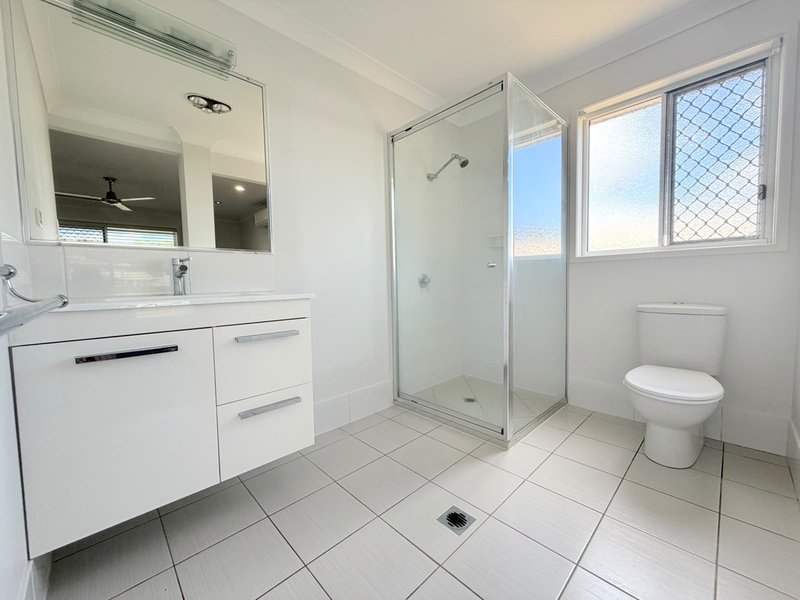 Photo - 2 Bryce Court, Gracemere QLD 4702 - Image 16