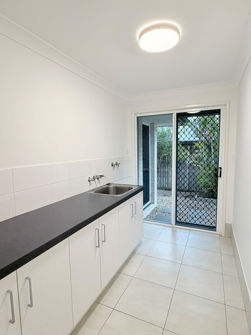 Photo - 2 Bryce Court, Gracemere QLD 4702 - Image 21