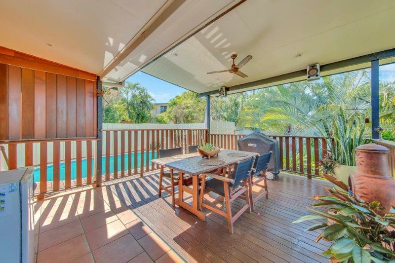 Photo - 2 Buckley Court, Tannum Sands QLD 4680 - Image 15