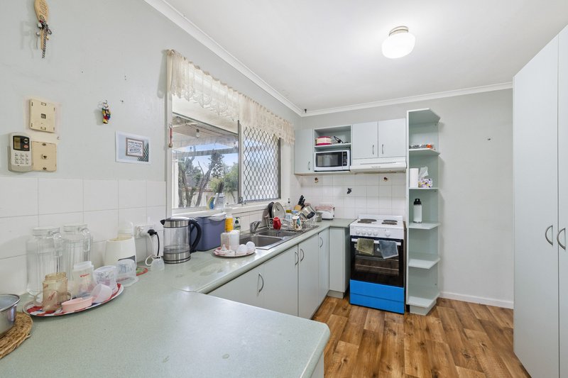 Photo - 2 Bultarra Street, Runcorn QLD 4113 - Image 7