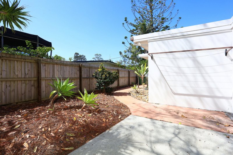 Photo - 2 Bundarra Street, Coombabah QLD 4216 - Image 19