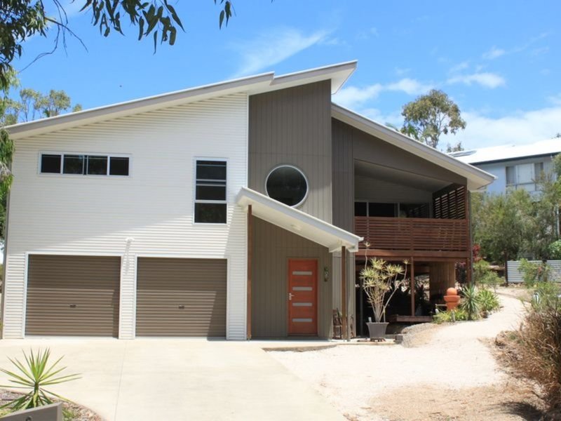 2 Bunya Crescent, Pottsville NSW 2489