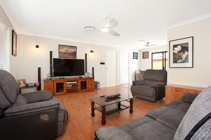 Photo - 2 Burrinjuck Drive, Coombabah QLD 4216 - Image 6