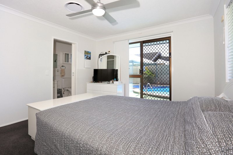 Photo - 2 Burrinjuck Drive, Coombabah QLD 4216 - Image 9