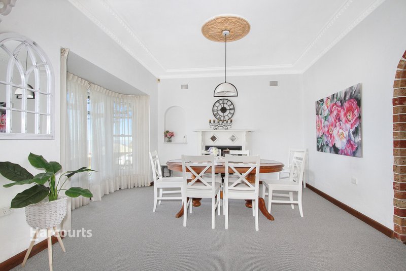 Photo - 2 Burrows Avenue, Kanahooka NSW 2530 - Image 4