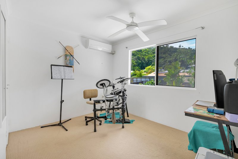 Photo - 2 Butland Street, Brinsmead QLD 4870 - Image 9