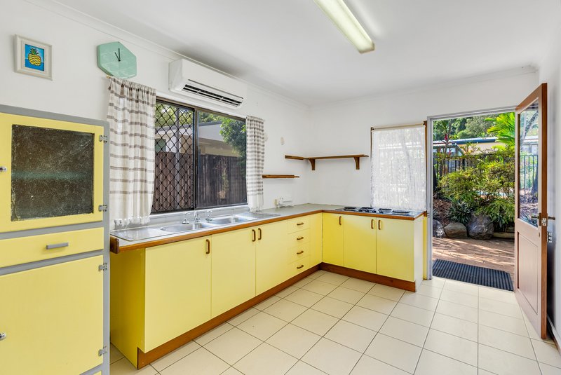 Photo - 2 Butland Street, Brinsmead QLD 4870 - Image 12