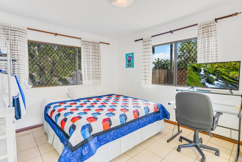 Photo - 2 Butland Street, Brinsmead QLD 4870 - Image 14