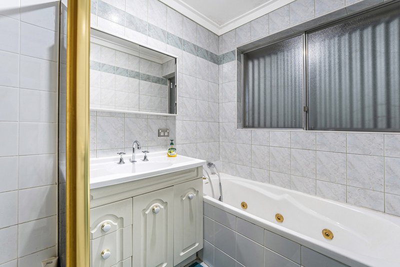 Photo - 2 Butt Place, Orelia WA 6167 - Image 17