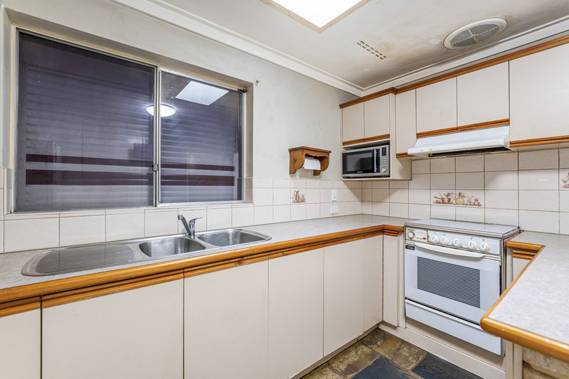 Photo - 2 Butt Place, Orelia WA 6167 - Image 25