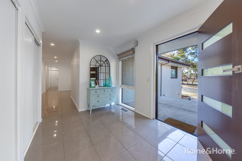 Photo - 2 Buvelot Place, Sunbury VIC 3429 - Image 17